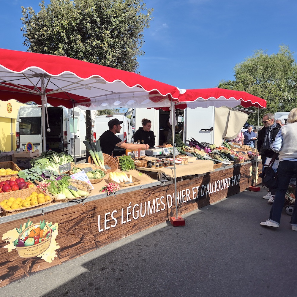 Légumes au marché de St-Pierre-Quiberon